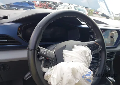 2023 Volkswagen Taos 1.5T Se z USA, uszkodzony, nr VIN 3VVSX7B28PM337276